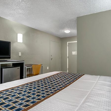 Knights Inn Bristol Levittown Dış mekan fotoğraf
