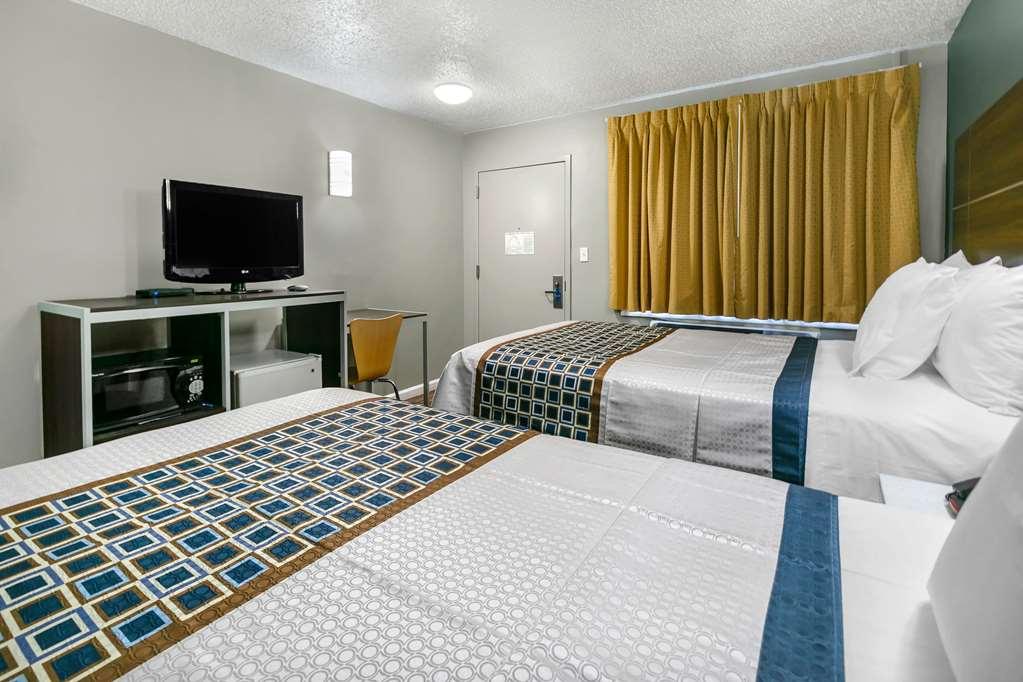 Knights Inn Bristol Levittown Oda fotoğraf