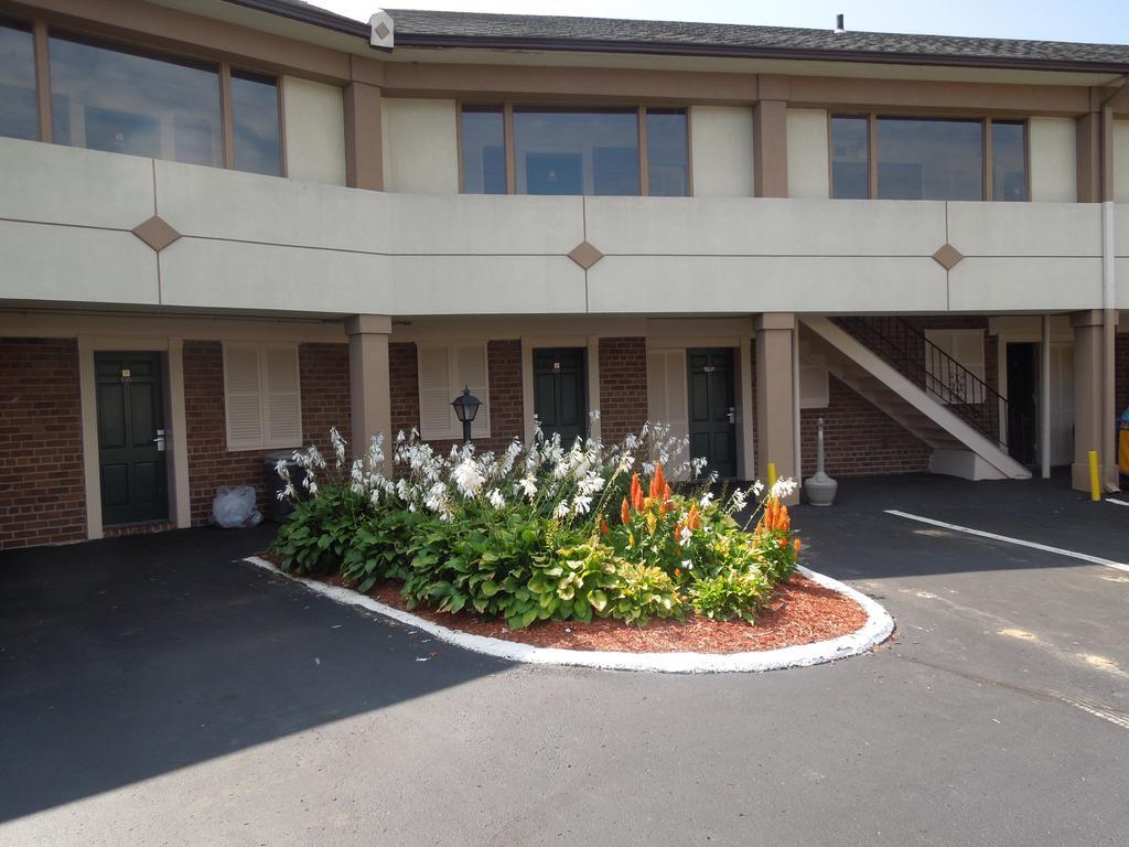 Knights Inn Bristol Levittown Dış mekan fotoğraf