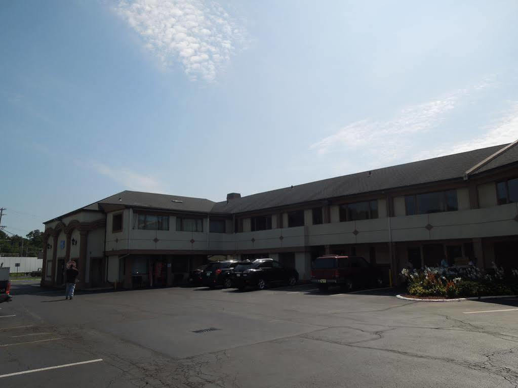 Knights Inn Bristol Levittown Dış mekan fotoğraf