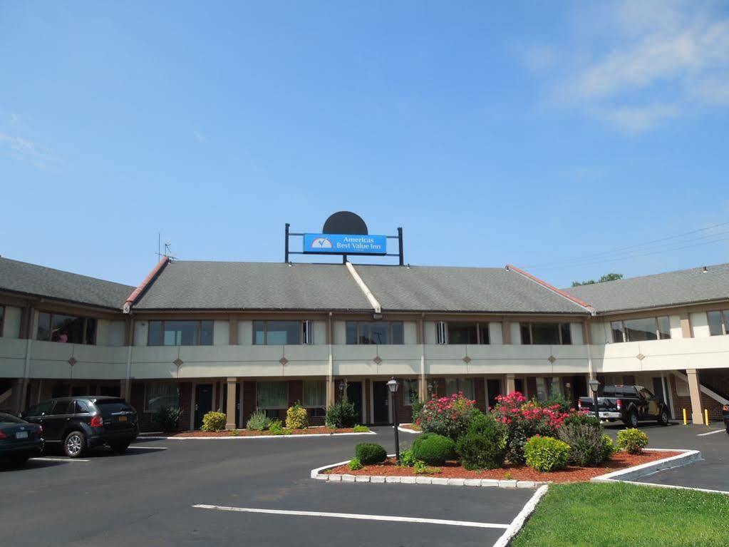 Knights Inn Bristol Levittown Dış mekan fotoğraf