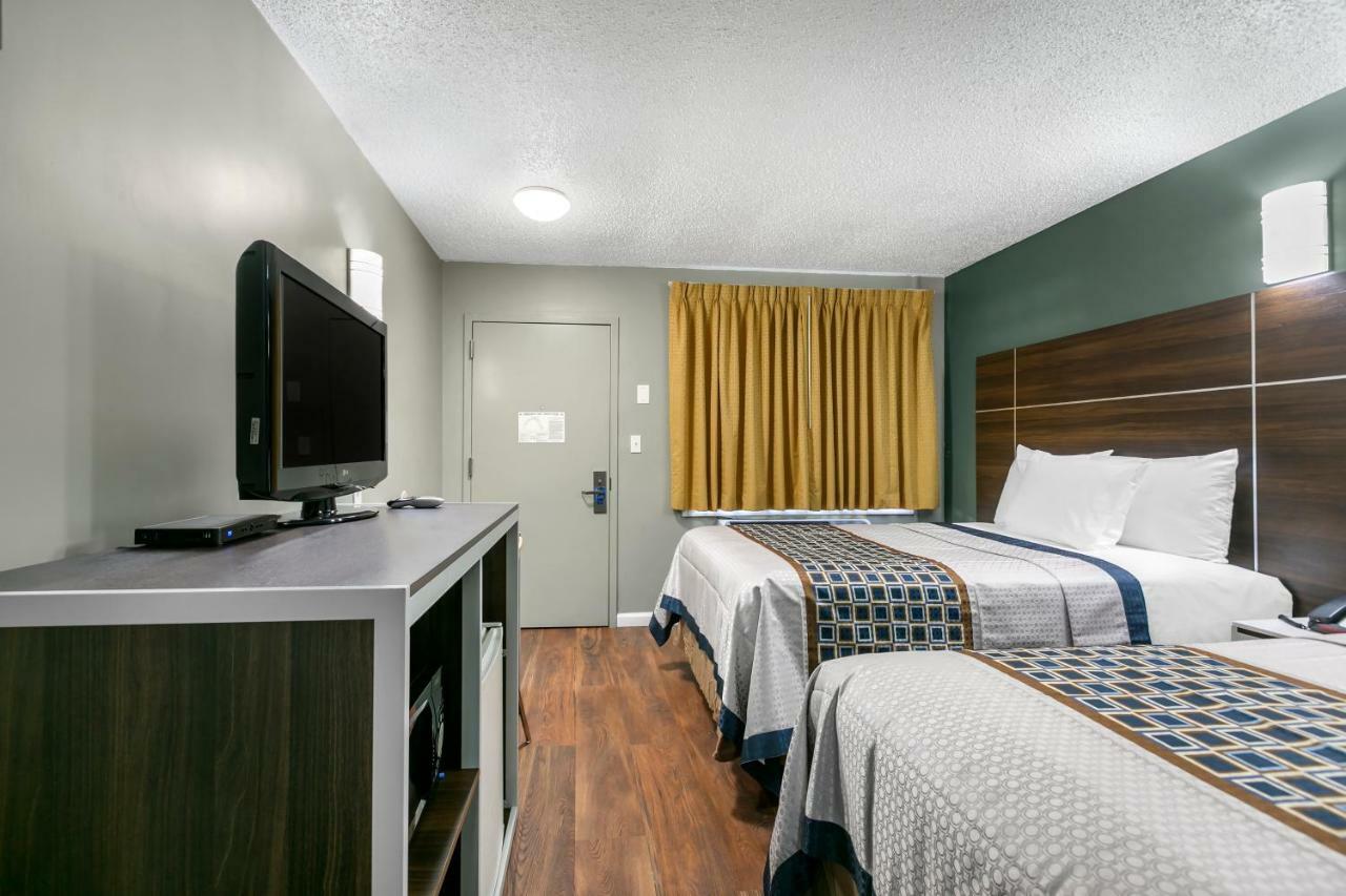 Knights Inn Bristol Levittown Dış mekan fotoğraf